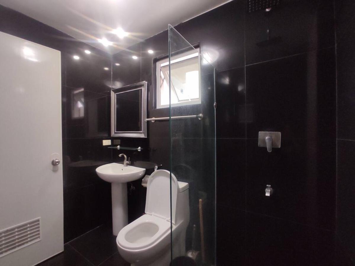 2Br Condo At Kandi Tower 2 Angeles Exterior foto